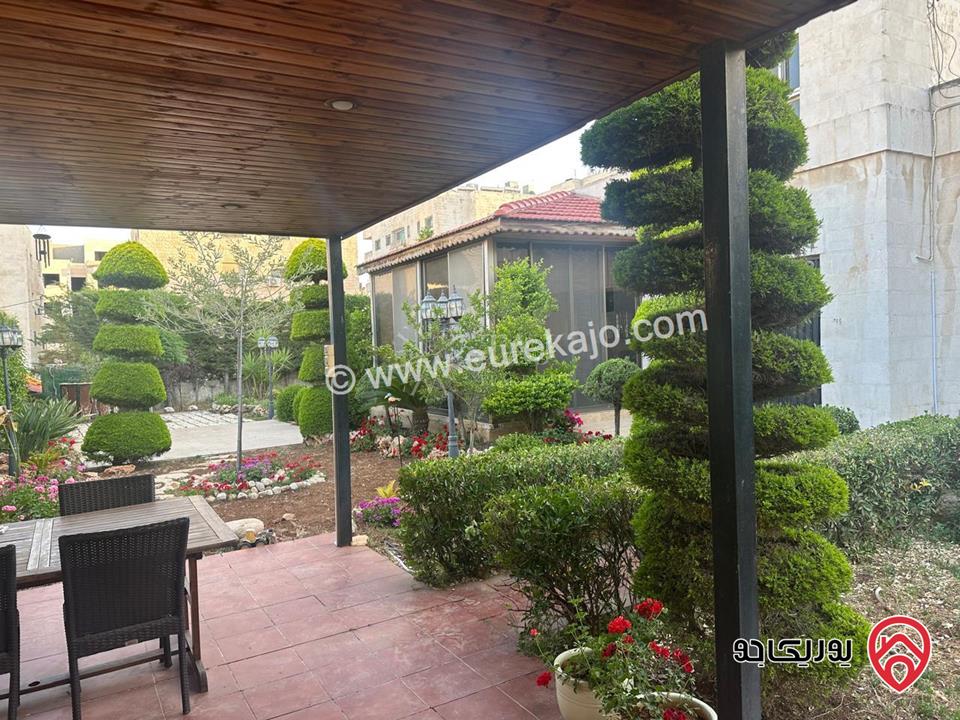 أرض سكنية مساحة 840م عليها منزل 217م للبيع في عمان - الجندويل