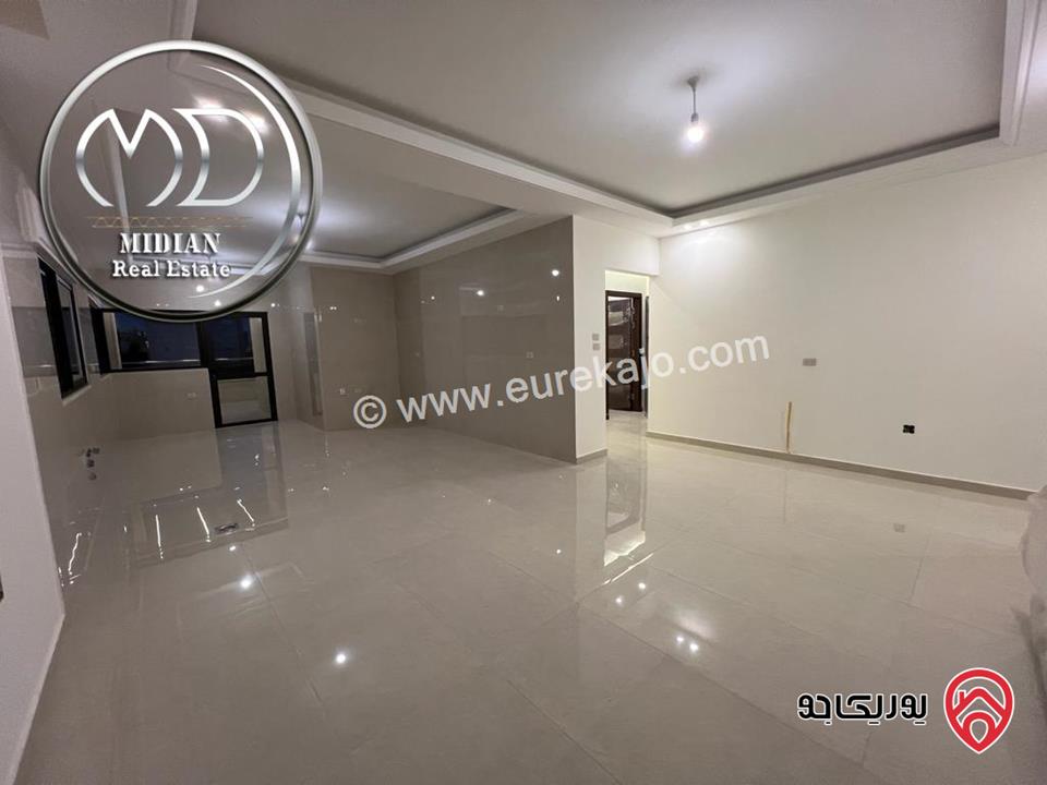 شقق ارضية جديدة للبيع في عمان - ضاحية الرشيد مساحات 175م مع تراسات و حدائق تشطيبات وديكورات عصرية بأسعار مميزة