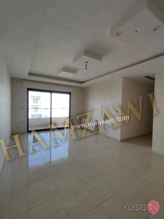 شقة سوبر ديلوكس طابق ثالث دوبلكس مساحة 215م للايجار في عمان - البنيات طريق المطار 