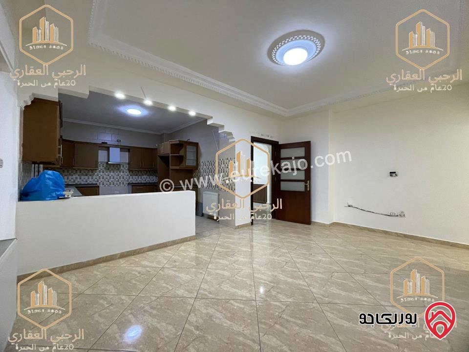 شقة فارغة أرضية مساحة 200م للايجار في عمان - الرابية