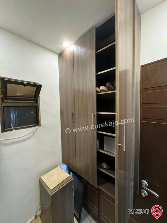 شقة سوبر ديلوكس مساحة 185م طابق ثالث للبيع في عمان - تلاع العلي