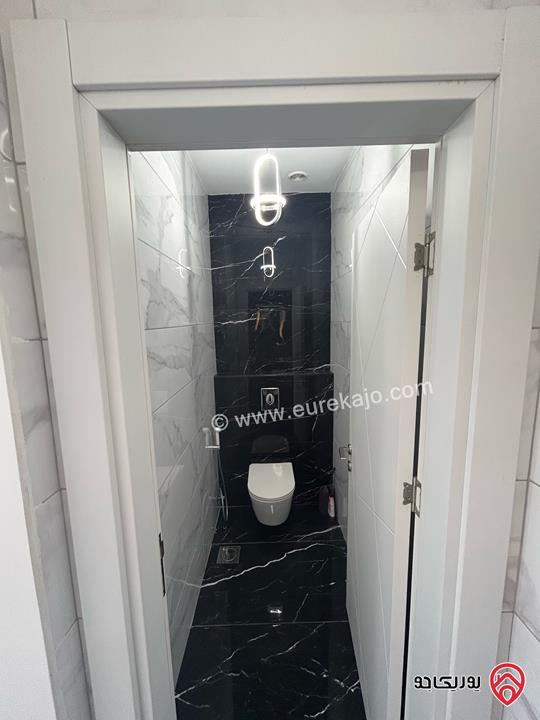 شقة طابقية سوبر ديلوكس مساحة 190م للايجار في مشروع أوكسجين في عمان - حي الياسمين رجم عميش 