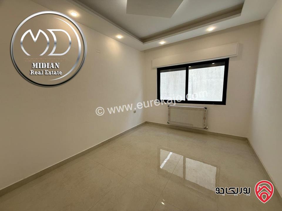 شقة دوبلكس جديدة للبيع طابق أخير مع رووف في عمان - ضاحية الرشيد مساحة 190م مع تراسات اطلالة جميلة بسعر مميز