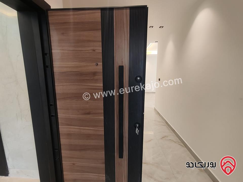 شقق حديثة 215 متر للبيع في عمان - حي الصحابة رجم عميش  