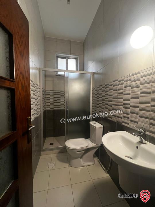 شقة طابقية ارضية مساحة 200م للايجار في عمان - ام اذينة