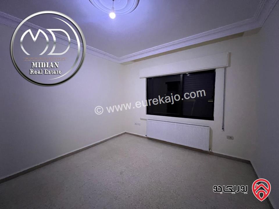 شقق طابقية فارغة للايجار في عمان - ام السماق مساحات 300م 4 نوم تشطيبات سوبر ديلوكس اطلالة جميلة بسعر مميز