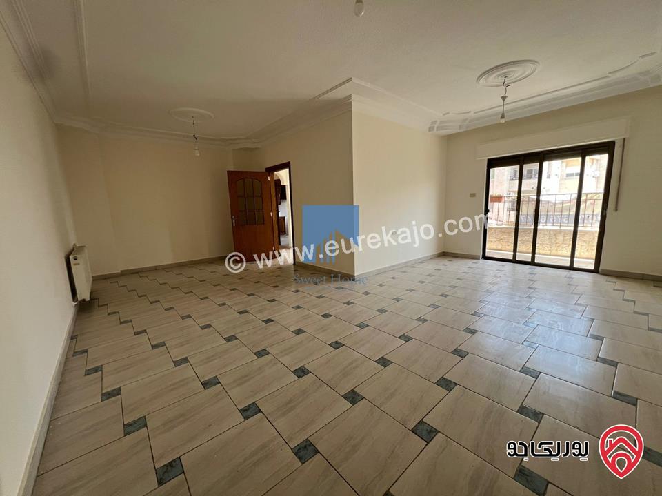 شقة طابق ثاني 165م تشطيب سوبر ديلوكس للبيع في عمان - أم السماق