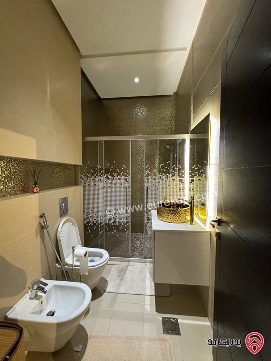 شقة مفروشة مساحة 275م للبيع في عمان - دابوق تبعد 600م عن مكتب الامير غاي بن محمد 