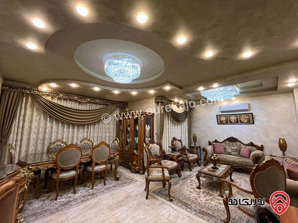 شقة سوبر ديلوكس للبيع العاجل طابق اول فني مساحة 200 م للبيع في اربد