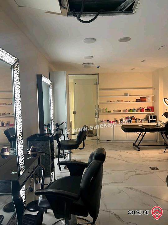 صالون سيدات مساحة 150م للبيع في اربد شارع ابو راشد