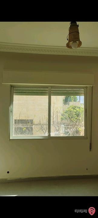 شقة مساحة 125 م طابق أول للبيع في عمان - ابو نصير الوسية