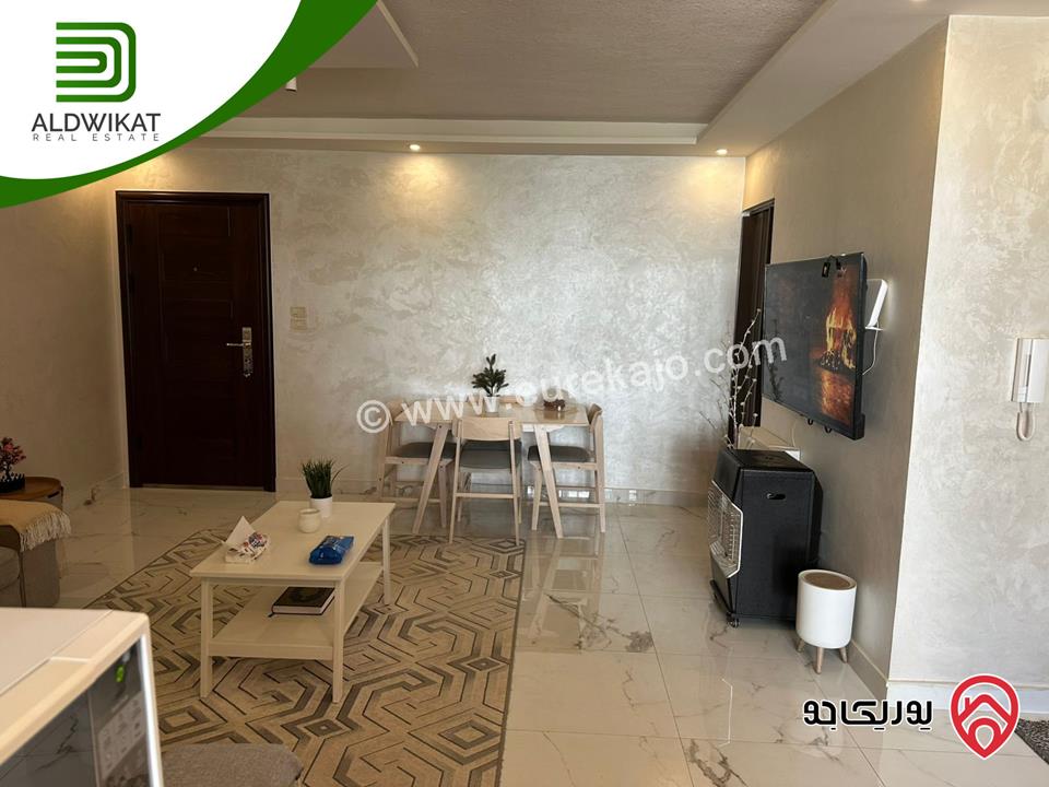 شقة شبه ارضي مفروشه للبيع في عمان - تلاع العلي المساحة الداخلية 81م والخارجية 33م موقع هادىء تشطيب حديث