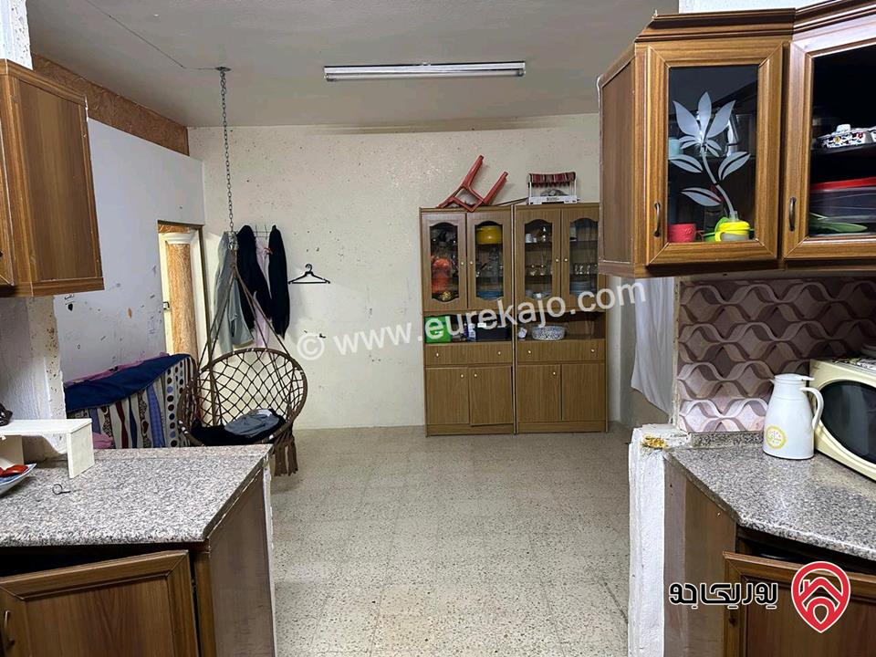 طابق أول مكون من شقتين مساحة 242م للبيع في عمان - اليادودة