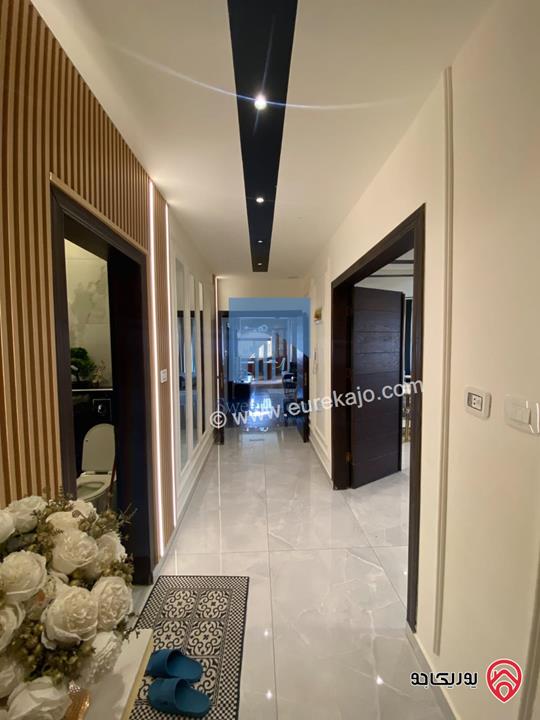 شقة فاخرة للبيع في عمان - أم أذينة طابق ثاني 240م تشطيب سوبر ديلوكس بسعر مغري