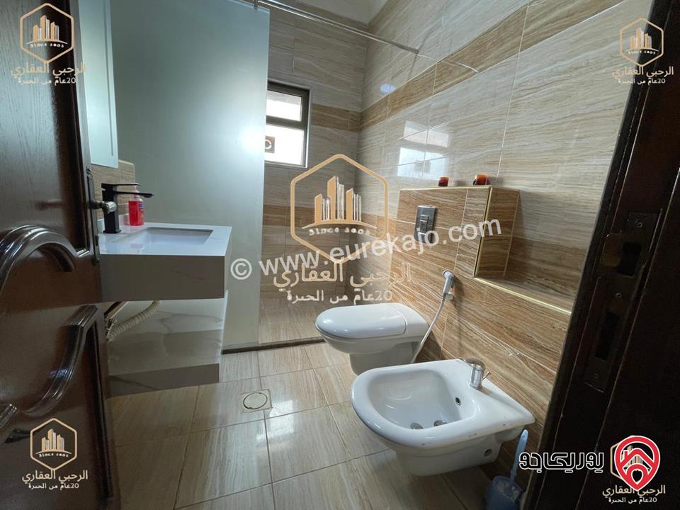 شقة طابق ثالث مع رووف سوبر ديلوكس مساحة 450م للايجار في عمان - خلدا