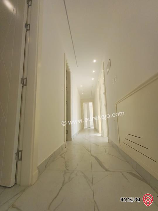 شقة مساحة 255م طابق ثاني للايجار في عمان - أم السماق