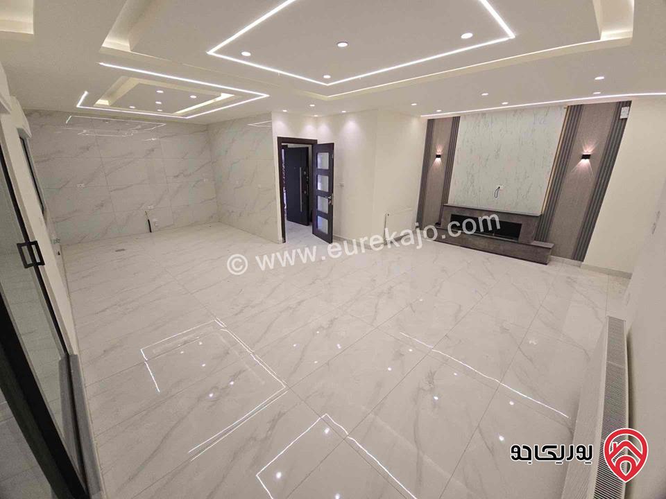 شقة طابق ثالث دوبلكس مساحة 230 م فارغة للايجار في عمان - ضاحية الرشيد