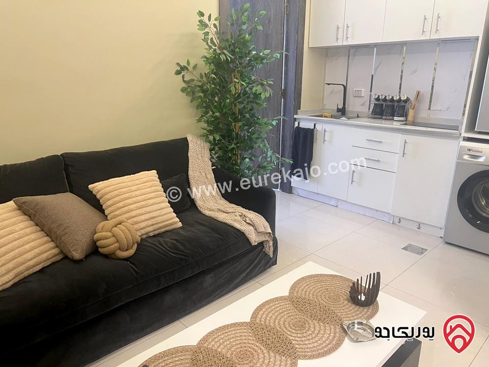 استديو مفروش بالكامل طابق أول مساحة 40م للإيجار في عمان - عبدون