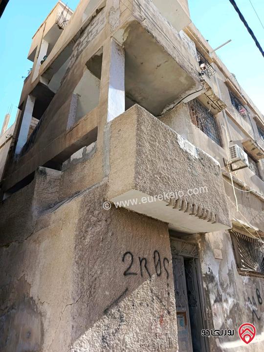 عمارة سكنية على أرض 250م للبيع في الزرقاء - الغويرية 