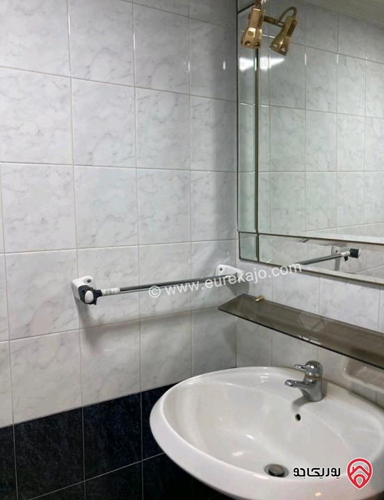 شقة فاخرة مساحة 160م طابق ثالث للايجار في عمان - دير غبار