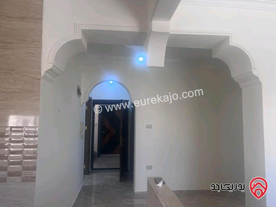 شقة طابق أول مساحة 107م للبيع في عمان - ابو علندا