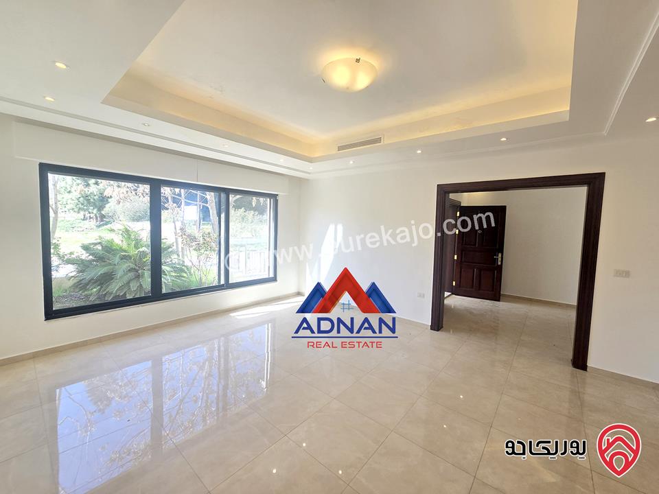 فيلا فخمة متلاصقة مساحة 650م على أرض 500م للايجار في عمان - عبدون