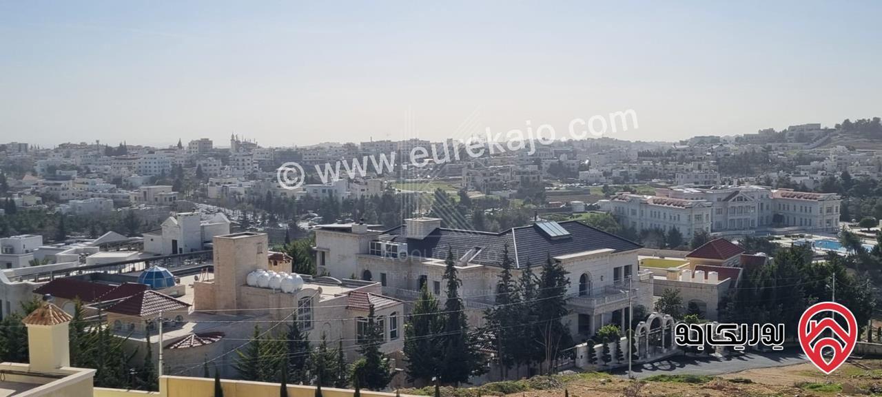 أرض سكنية مساحة 1 دونم و 235م للبيع في عمان - دابوق مع بناء قائم وإطلالة جميلة