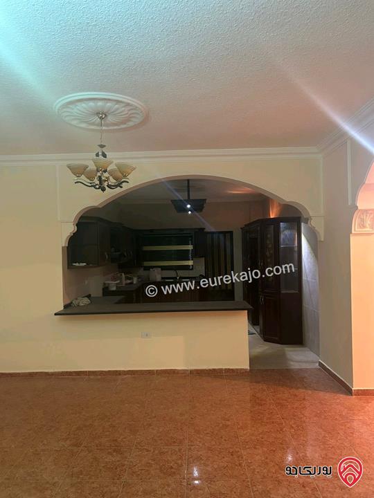 شقة أرضية مساحة 160م داخلي و 85م خارجي للبيع اقساط في الزرقاء الجديدة