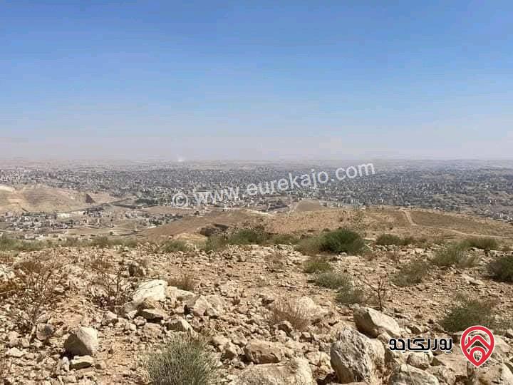 ارض مساحة 3 دونم و 400م قوشان مستقل بسعر مغري جداً للبيع في الزرقاء - شومر