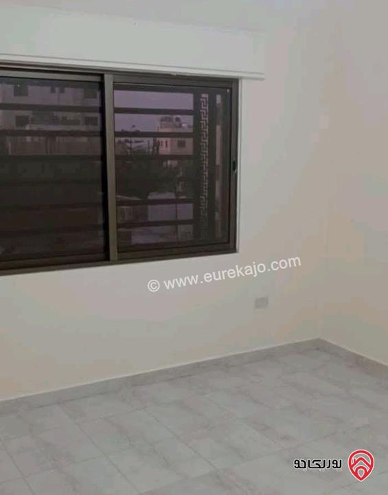 شقة فارغة طابق ثالث مساحة 165م للايجار في عمان - الياسمين  