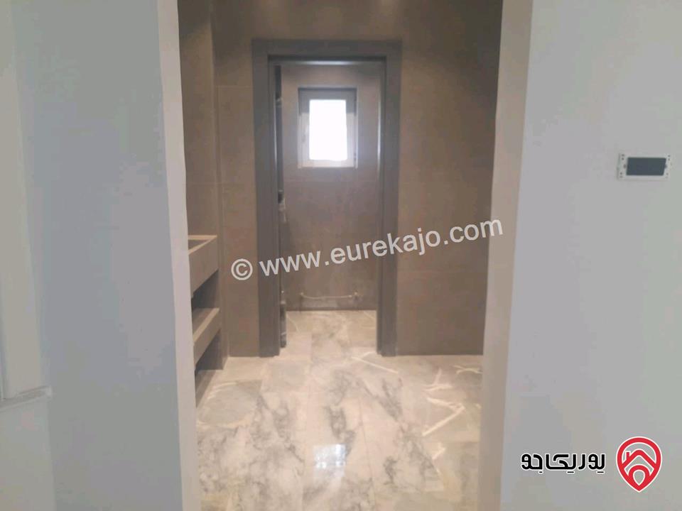 فيلا مساحة 600م على أرض 490م للبيع في عمان - شارع مكة