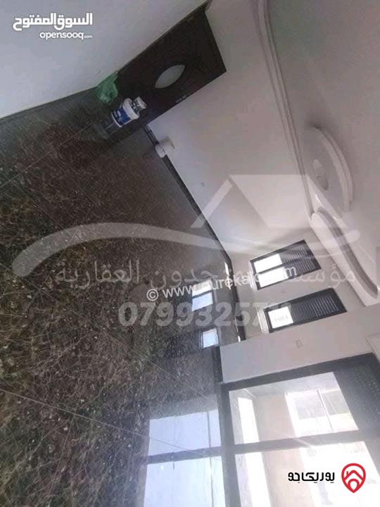 شقة فارغة مساحة 200م طابق ثاني للايجار في عمان - خلدا