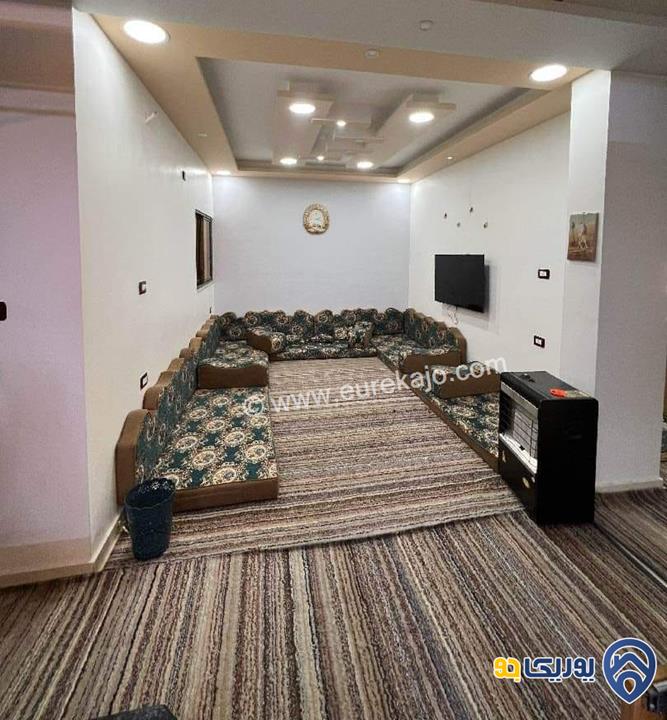منزل مستقل لقطه مساحة الأرض 280م ومساحة البناء 325م للبيع في الزرقاء - مدينة الشرق 