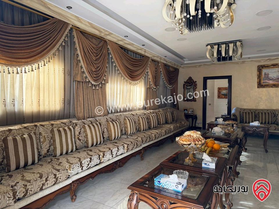 شقة ارضية مساحة 174م ترس مكرمد 90م وتراسات 100م للبيع في عمان - الرابية 