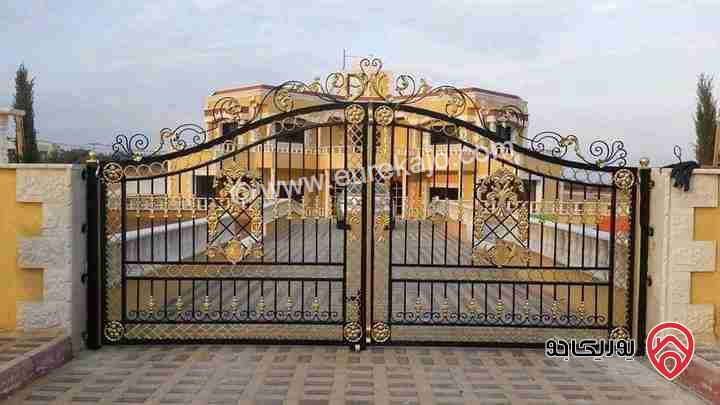 فيلا مساحة 450م على أرض 1066م للبيع في اربد - الرمثا 