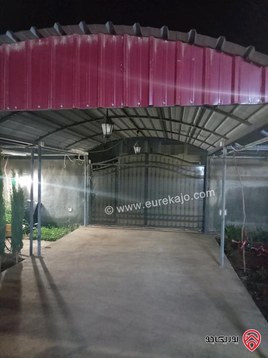 بيت مساحة 95م على أرض 500م للبيع في المفرق الغدير الاخضر