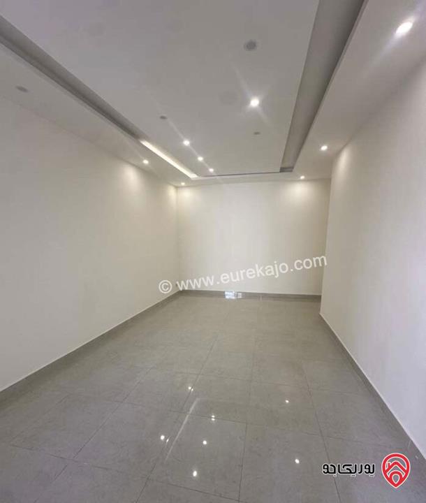 شقه شبه ارضية مساحة 200م داخلي و 40م خارجي للايجار في عمان - البنيات 