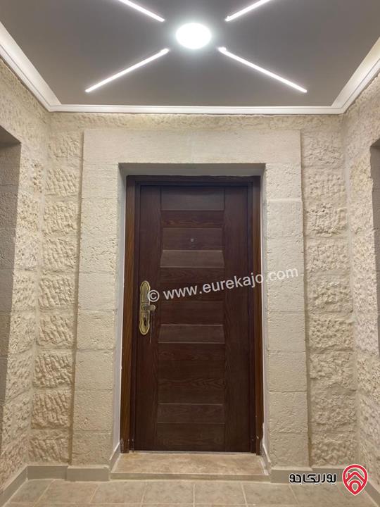فيلا متلاصقة مساحة 209م على أرض 350م للبيع في الزرقاء - مدينة الشرق