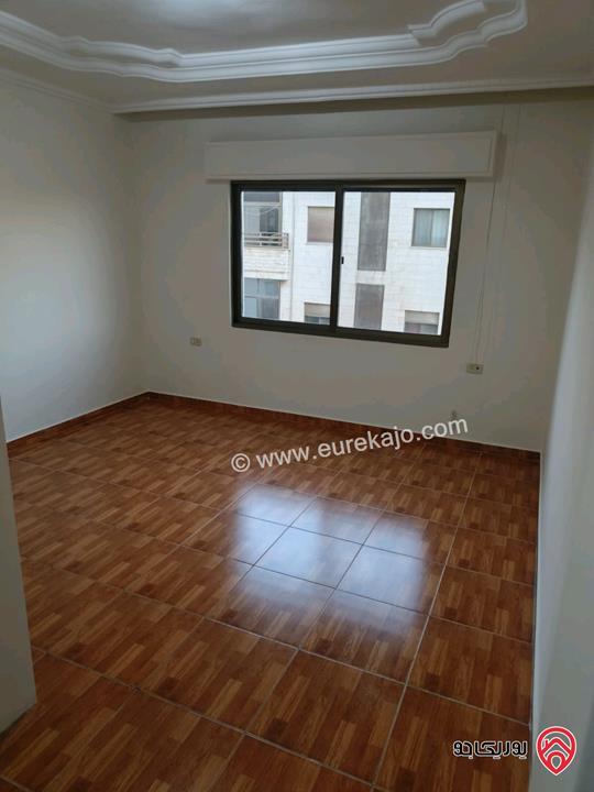 شقة طابق أول مساحة 128م للبيع في عمان - دير غبار