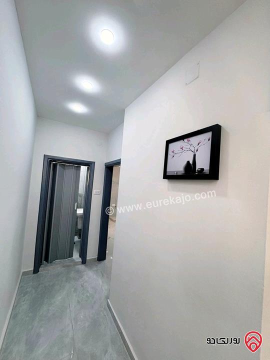 شقة طابق ثاني مساحة 150م للبيع في الزرقاء الجديدة