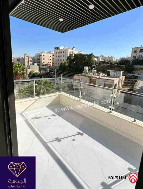 عرض خاص ع اخر شقة طابق اول لم تسكن 140م للبيع بسعر مغري في عمان - الجاردنز 