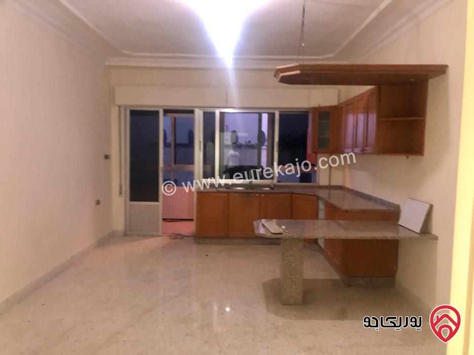 شقة مميزة مساحة 212م طابق ثاني للبيع في عمان - تلاع العلي خلف سوق سلطان 