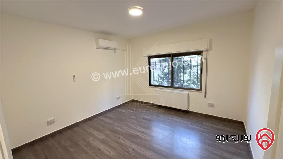 شقة مميزة طابق ثاني مساحة 207م للبيع أو للايجار في عمان - دير غبار