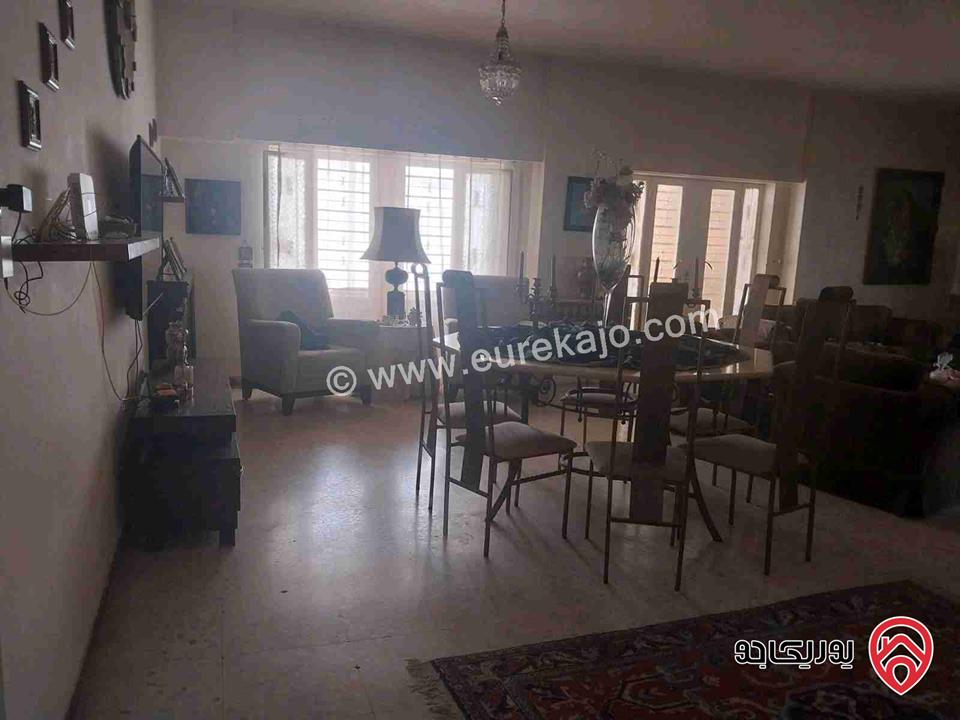 فيلا مساحة 450م على أرض 495م للبيع في عمان - منطقة الدوار السادس 