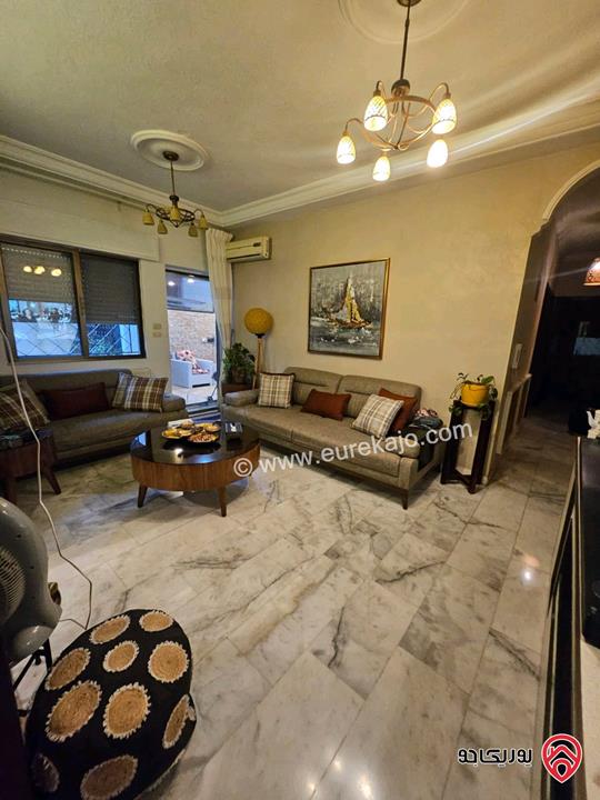 شقه طابق ارضي مساحة 150م مع حديقة 100م للبيع في عمان - الرابية 