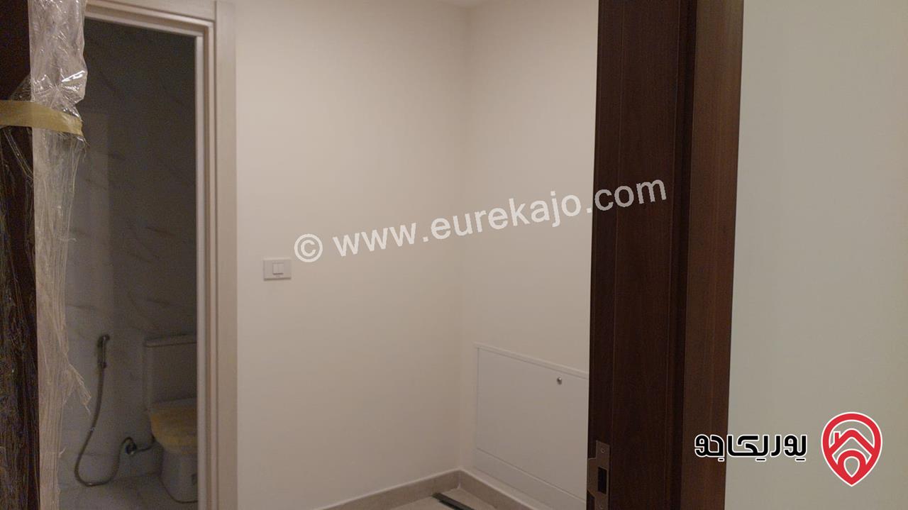 شقة طابق اول مساحة 270م للبيع في عمان - دير غبار 