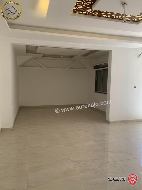 شقة مميزة للبيع في عمان - دير غبار - حي السهل 210م مع حديقة وترسات 300م لم تسكن بسعر مغري