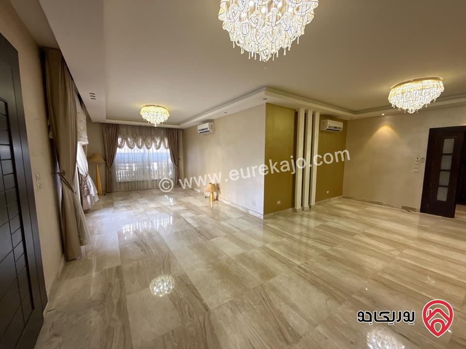 شقة ارضية مساحة 204م داخلي و 120م خارجي للبيع في عمان - الصويفية