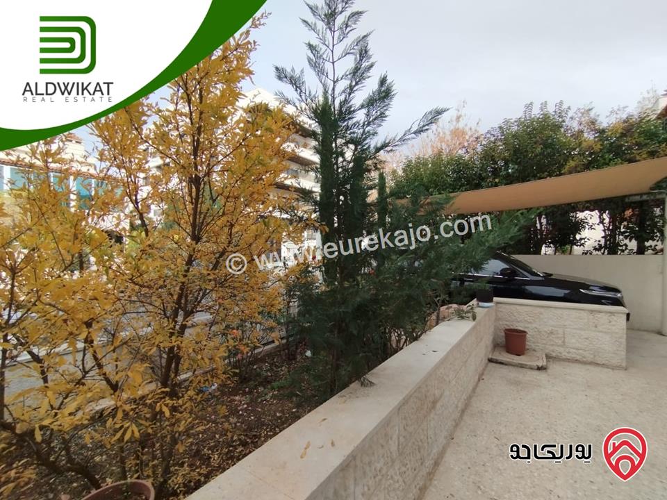 فيلا مساحة البناء 400م ومساحة الارض 430م ومساحة الحديقة 200م للايجار في عمان - ام السماق