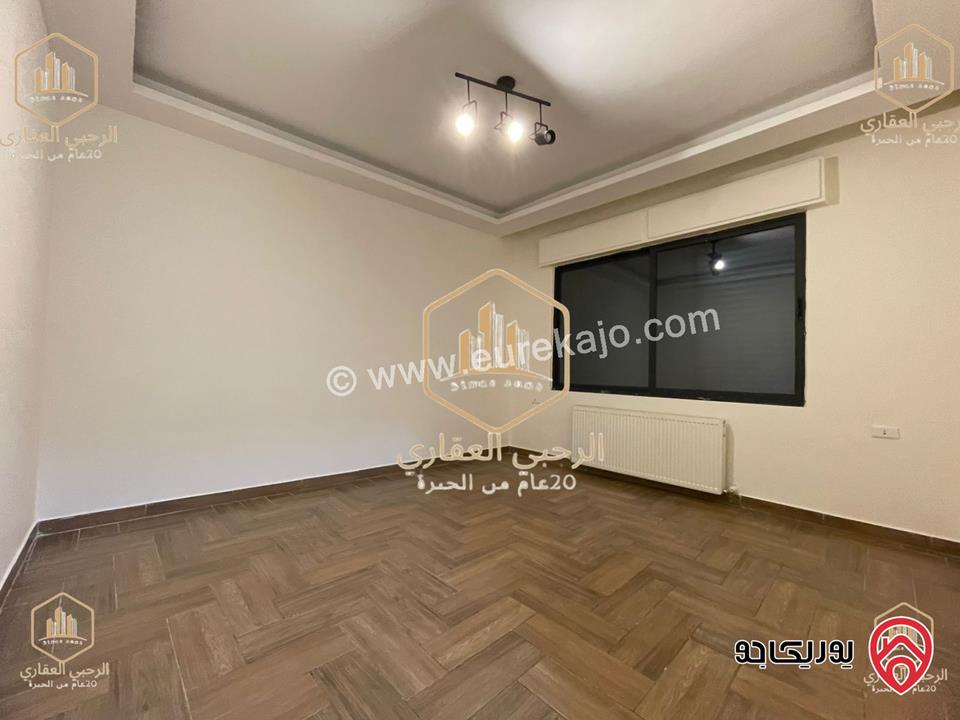 شقة سوبر ديلوكس طابق ارضي معلق مساحة 190م للايجار في عمان - أم السماق 